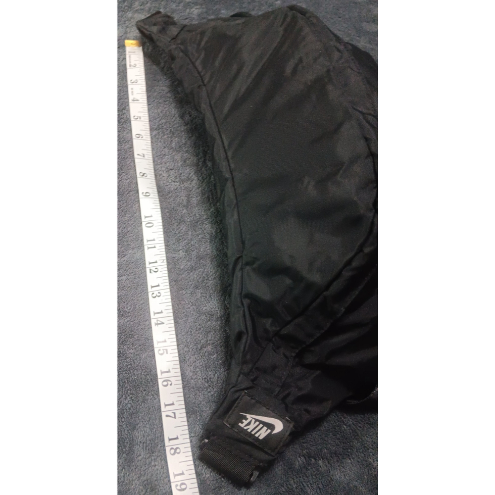 Nike Cresant Cross Body Messenger Sling Bag Black Nylon NWOT - Picture 7 of 9